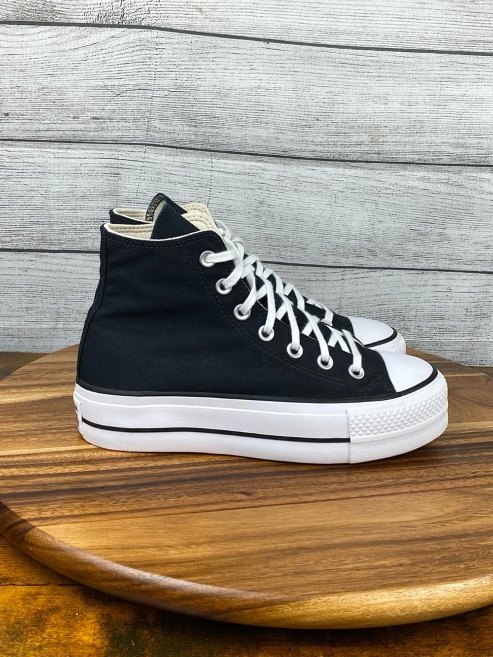 Converse Chuck Taylor All Star Hi Platform Black White Shoes 560845F Women’s 6.5